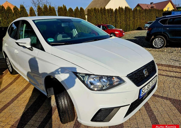 Seat Ibiza cena 45800 przebieg: 58800, rok produkcji 2020 z Szadek małe 742